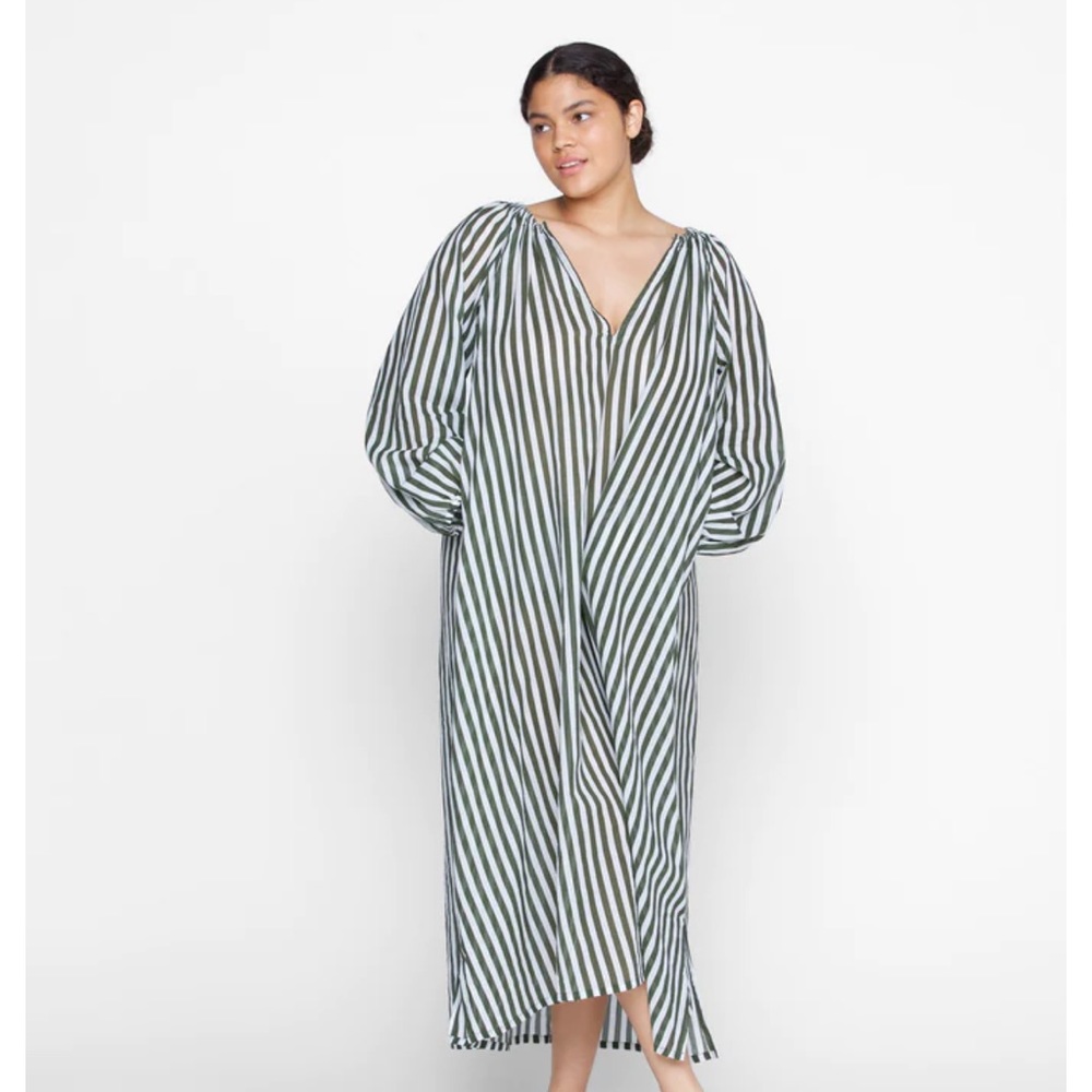 Nikon Aniwa dress